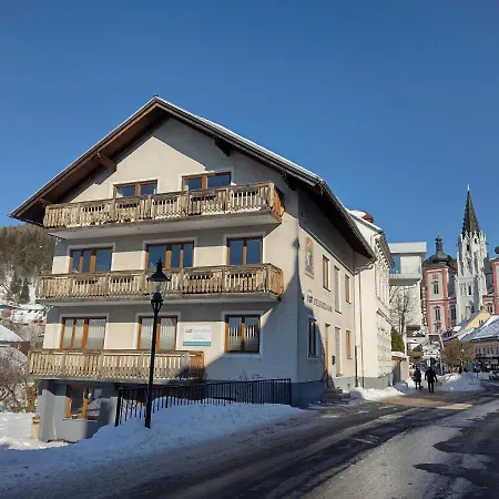 Sechzehnerhaus Apartment Mariazell Exterior photo